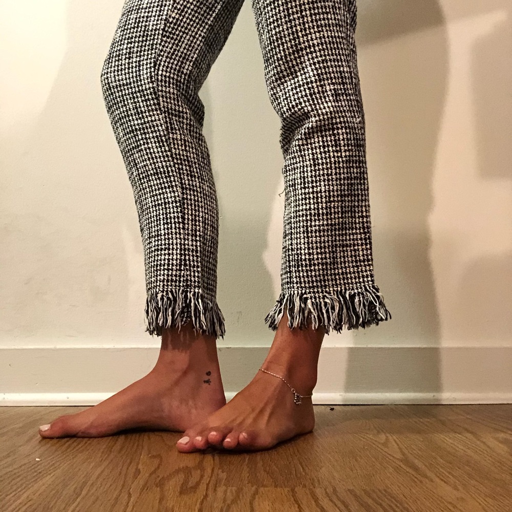 Super cute free people frayed plaid, 100% cotton.
